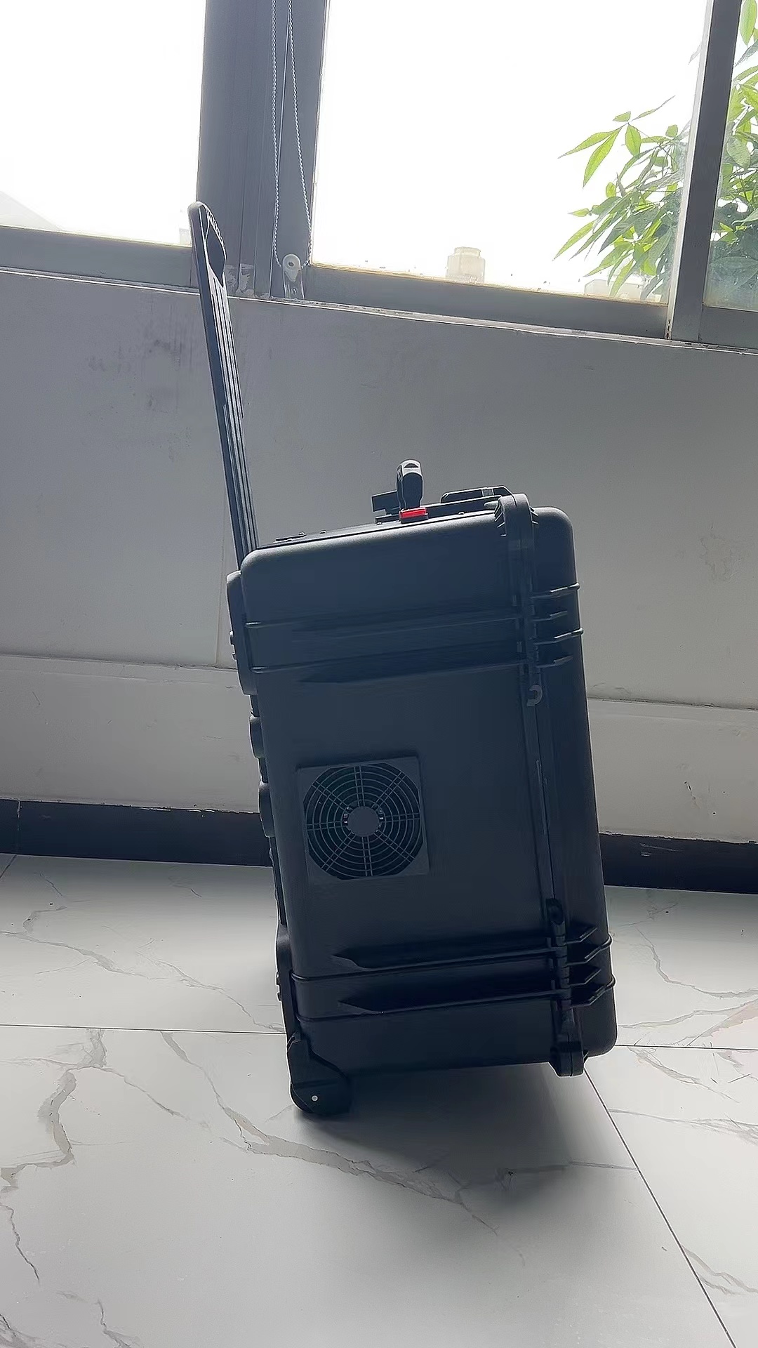 芒市手拉箱型移动通信干扰器